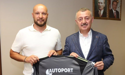 Kocaelispor'da Duygusal Veda: Kaptan Gökhan Değirmenci, Tahir Büyükakın ile Helalleşti