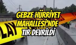 Gebze Hürriyet Mahallesi’nde Korkutan Kaza: 2057 Sokak’ta Kamyon Devrildi!