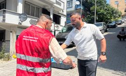 MHP Dilovası’ndan Alkış Alan Hareket! Sıcak Havada Noter Sırası Bekleyen Vatandaşlara İkram