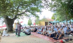 İzmit Kulmahmut Mahallesi’nde Geçmişlerin Ruhuna Mevlid Programı Düzenlendi