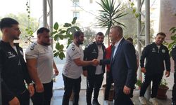 Gölcük Belediyespor Kırkpınar yolunda: Ali Yıldırım Sezer'den pehlivanlara tam destek