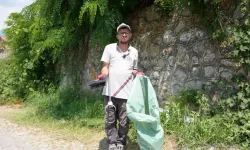 Yol kenarında bulduğu hazineyi tereddüt etmeden teslim etti!