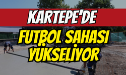 Kartepe’de futbol sahası yükseliyor