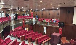 İzmit Belediyesi’nde Kocaeli Vekilleri Yok, İstanbul Milletvekilleri Sahada