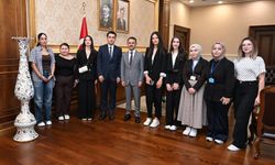 Kocaeli Valiliği’nde Staj Yapan Gençlerden Vali Aktaş’a Ziyaret