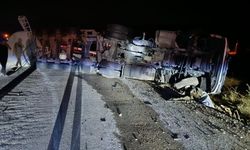 Derince’ye Gelen Soda Yüklü Tır Bolu’da Devrildi