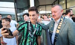 Kocaelispor Yeni Sezonu Milli İrade Meydanı’nda Karşıladı: Başkan Büyükakın’dan Takıma Net Mesaj!