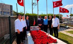 Darıca'da Şehitliğe Anlamlı Ziyaret