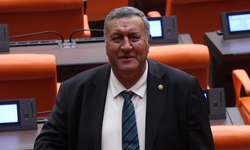 CHP’li Gürer’den Devlet Tiyatroları Tepkisi: "Sahne Emekçileri Belirsizliğe Terk Edilemez"