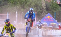 Süper Enduro’da Adrenalin Tavan Yaptı: Startı Başkan Büyükakın Verdi!