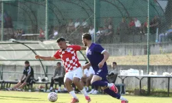 Güzide Gebzespor Hazırlık Maçında Beyoğlu Yeniçarşıspor İle Yenişemedi: 0-0