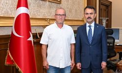 Karamürsel Çamçukur Mahalle Muhtarı Fatih Bat’tan Vali İlhami Aktaş’a Ziyaret