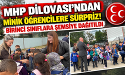 MHP Dilovası'ndan minik öğrencilere sürpriz! Birinci sınıflara şemsiye dağıtıldı