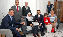Vali İlhami Aktaş'tan Cumhuriyet'in asırlık çınarlarına anlamlı ziyaret!