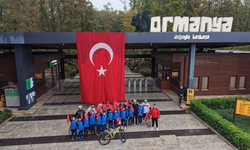 Türk bayrağı Kartepe'nin zirvesine taşındı! Cumhuriyet'in 103. yılında anlamlı yolculuk