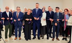 Gölcük'te 'Gönülden Camın Ardına Camaltı İcazet' Sergisi Açıldı