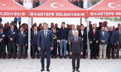 Kartepe'de 29 Ekim Töreni: Atatürk Anıtı'na Çelenk Sunuldu