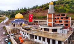 Karamürsel Kayacık'ta Aksa Camii Hızla Tamamlanıyor