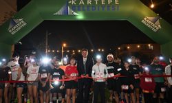Kartepe'de 29 Ekim Gece Koşusu Işık Saçtı