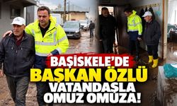 Başiskele’de Başkan Yasin Özlü Çizmeleri Giydi, Sel Bölgesinde Vatandaşla Omuz Omuza