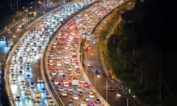 İstanbul haritası kırmızıya boyandı: Trafik felç oldu