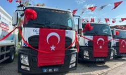 Derince Belediyesi 14 Yeni Hizmet Aracını Tanıttı