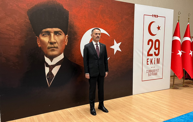 Kocaeli Valisi İlhami Aktaş'tan 29 Ekim Açıklaması: "Gurur ve Coşkuyu Hep Birlikte Yaşıyoruz"