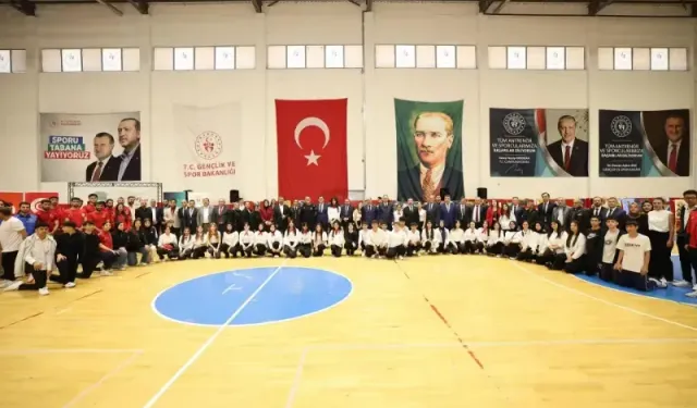 Dilovası’nda 19 Mayıs Coşkusu Bayram Havasında Kutlandı