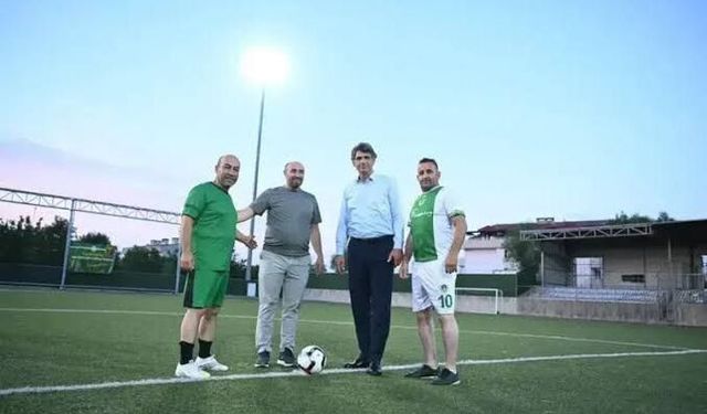 Kartepe Şöhretler Turnuvası'nda ilk santra Pazartesi!