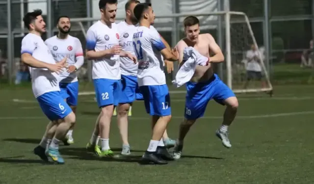 Gölcük'te yarı final zamanı