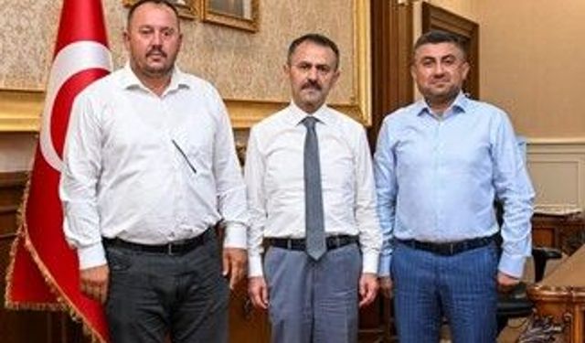 Vali Aktaş, Körfez Cuma Mahallesi Muhtarı İbrahim Sadun'u kabul etti
