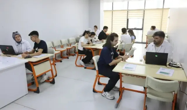 Çayırova Gençlik Merkezi Öğrencileri Üniversitelere Yerleşti