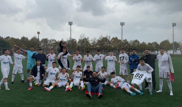 Gölcükspor U17 Fark Attı, U16 Dün 2-1 Kaybetti