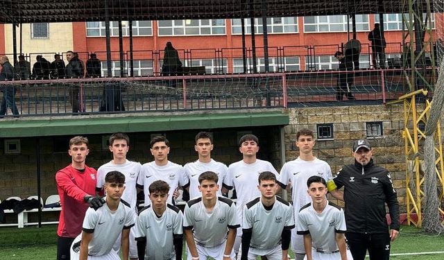 Karamürsel İY U16 Dün Mağlup Oldu, U17 Beraberlikle Döndü