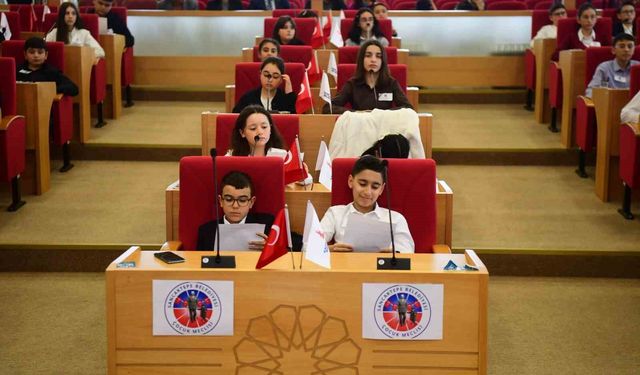 Sancaktepe’de Çocuklar Söz Sahibi Oldu: Çocuk Meclisi İlk Oturumunu Gerçekleştirdi