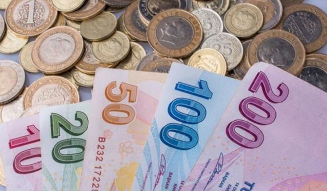 Başiskele'de Üniversiteye başlayacak öğrencilere 10 bin TL destek