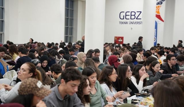 Öğrenciler İçin Sıcak İftar: Gebze Belediyesi Gebze Teknik Üniversitesi’ni Seçti