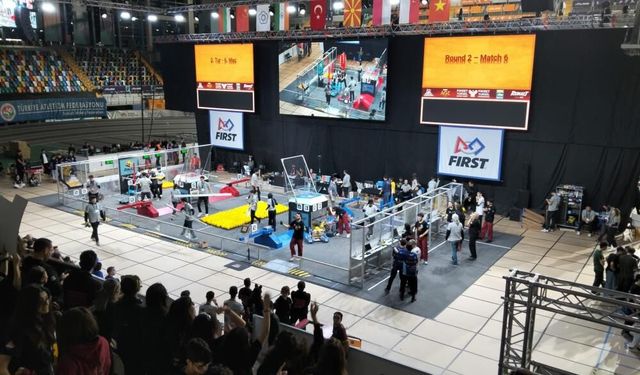 İzmit Robotik Takımlar FRC'de Sahne Aldı