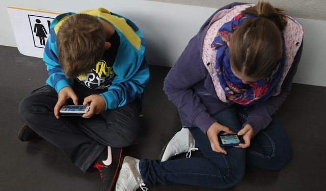 Okul Saldırıları Sonrası Dijital Kalkan: Çocuk SIM Kartı ile Yeni Kurallar Geliyor