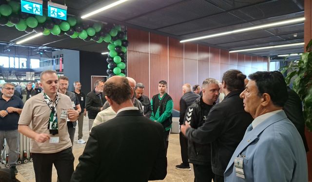 Kocaelispor Kongresinde Şok Gelişme! Divan Başkanı Muammer Çelik Herkesi Dışarı Çıkardı!