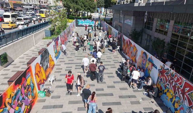 'Sokak Stili Graffiti Festivali' renkli görüntülere sahne oldu