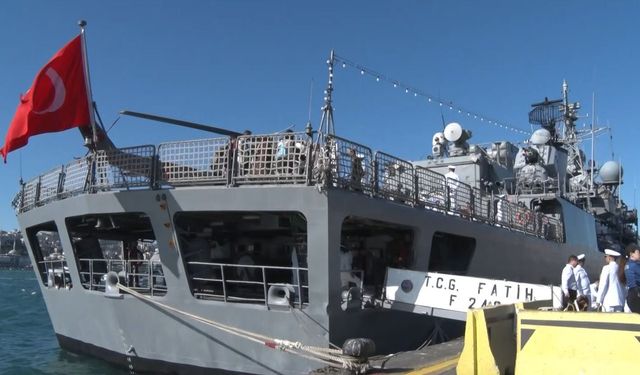 TCG Fatih-Fırkateyn Gemisi, Sarayburnu Limanı'nda ziyarete açıldı