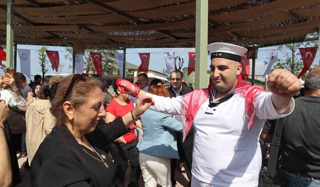 Yalova’da Gurur Günü: Özel Gençler İçin Asker Kınası Yakıldı