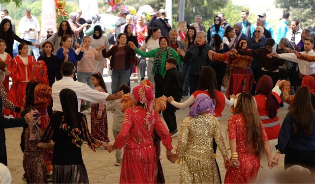 Kocaeli'de Hıdırellez Coşkusu: Bayraktar Köyü'nde Birlik Sofrası Kuruldu