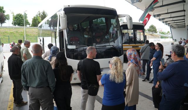 Gölcük Belediyesi'nden Üniversitelilere Dev Jest