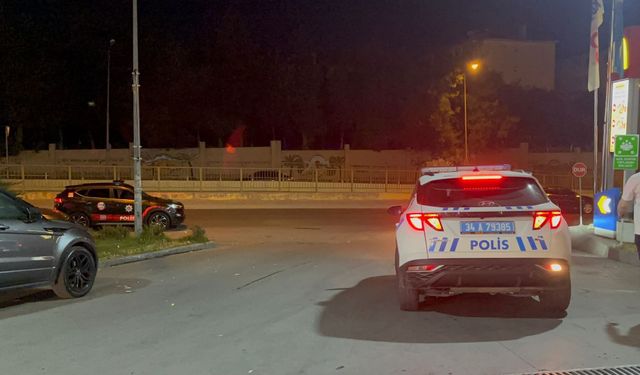 Benzinlikte Dehşet: Otomobilden Ateş Açtılar, 3 Yaralı Var