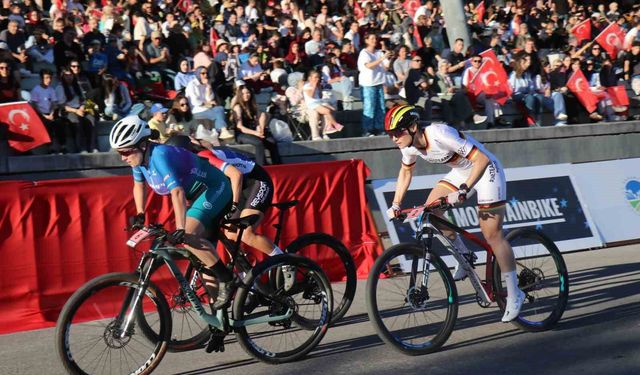 13 ülkeden 50 sporcu dünyanın en iyisi olmak için pedal çevirdi