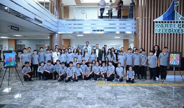 Kartepe’de Genç Yeteneklerin Gurur Günü! İki Büyük Sanat Sergisi Kapılarını Açtı