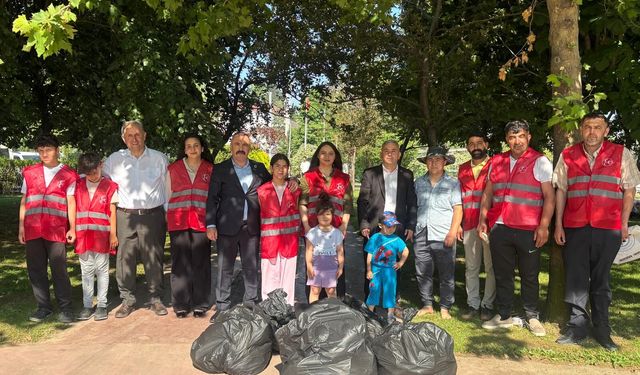 MHP Dilovası'ndan Anlamlı Hareket: Tavşancıl Sahili'ni Baştan Aşağı Temizlediler!