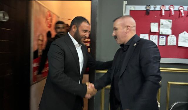 MHP Dilovası’nda Sivil Toplum Çıkarması: Horasanlılar Derneği’nden İlçe Başkanı Turhan’a Ziyaret